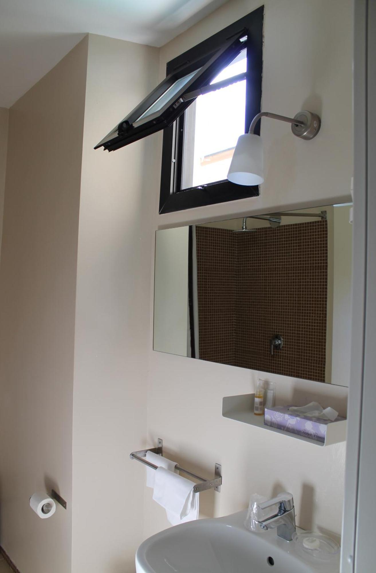 Hotel Touring Ліворно Екстер'єр фото