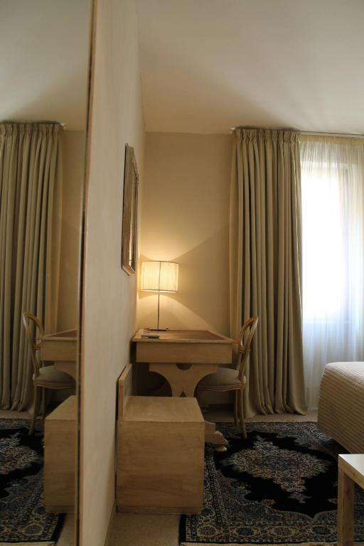 Hotel Touring Ліворно Номер фото