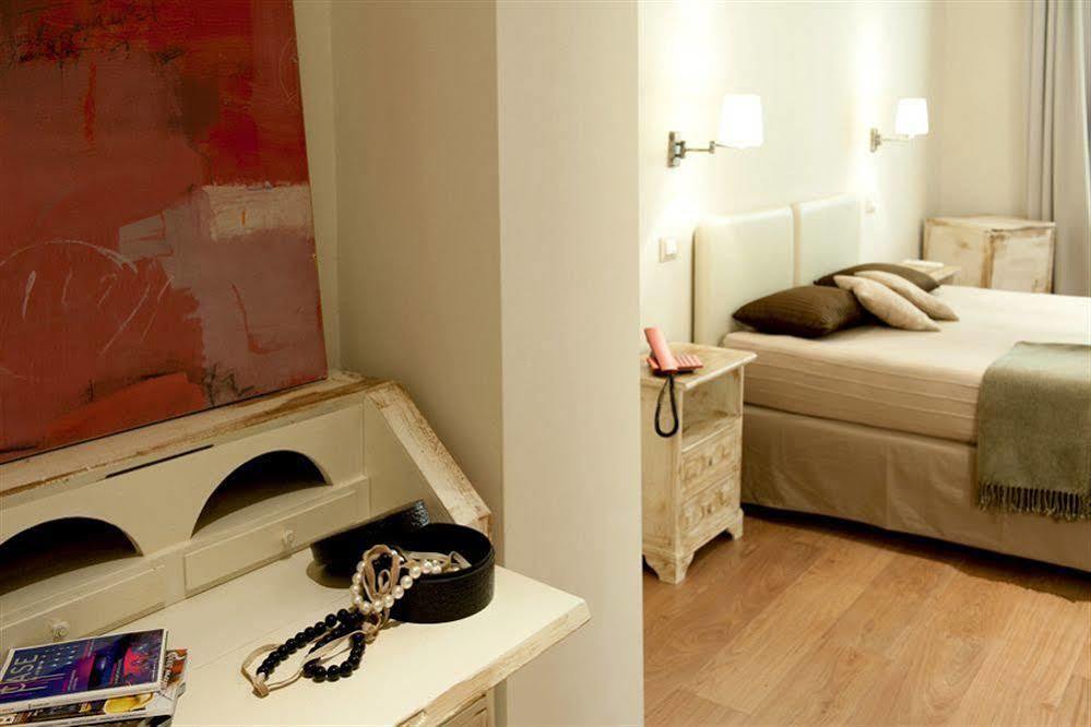 Hotel Touring Ліворно Екстер'єр фото